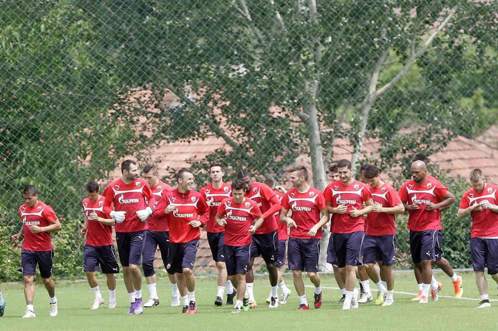 Zvezda prijavila 4 golmana za meč sa Valetom: Nema najboljeg strelca priprema, niti Moučea!