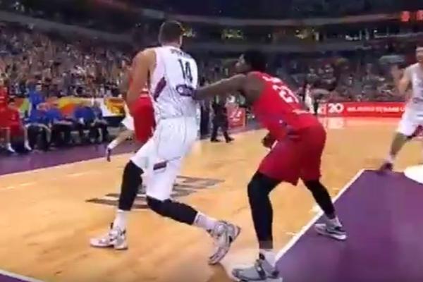 Jokić oduševljava srpsku naciju: Ovakav pas umeju da izvedu samo najveće zvezde! (VIDEO)