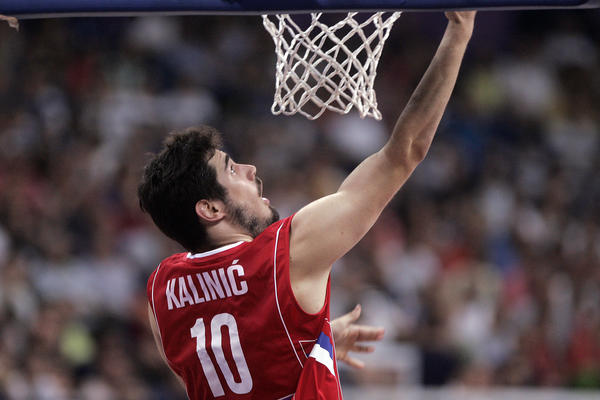 Kalinić je maksimalno zbunjen novim pravilom: Ljudi, kako ovo da uradim, a da ne napravim korake? (FOTO)