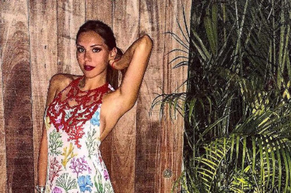 Kad ovako izgleda u 8. mesecu trudnoće, kakva li je ribica Piksijeva ćerka kad nije trudna? (FOTO)