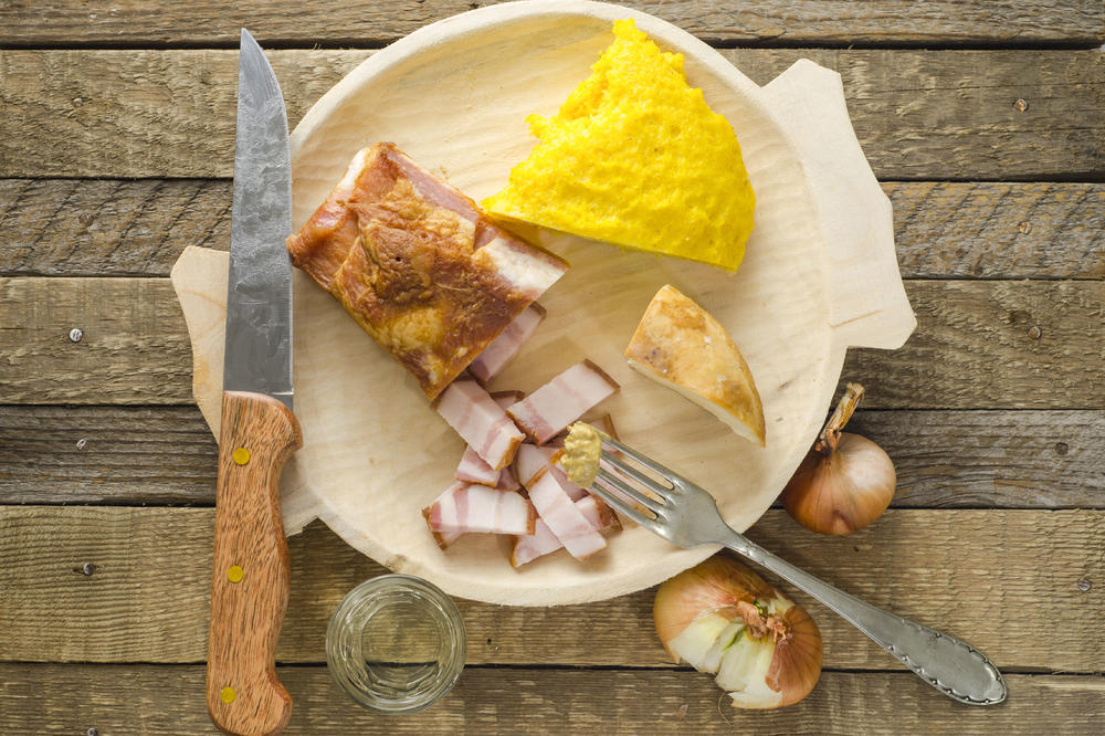 BOLJE JEDITE SLANINU I KAJMAK NEGO ŠTO SE OVIM TRUJETE: Doktorka otkriva čega najviše treba da se pazite!