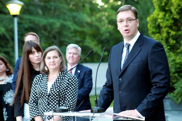 Nuland poručila Vučiću: Podržaćemo Srbiju na i uvek ćemo biti tu!