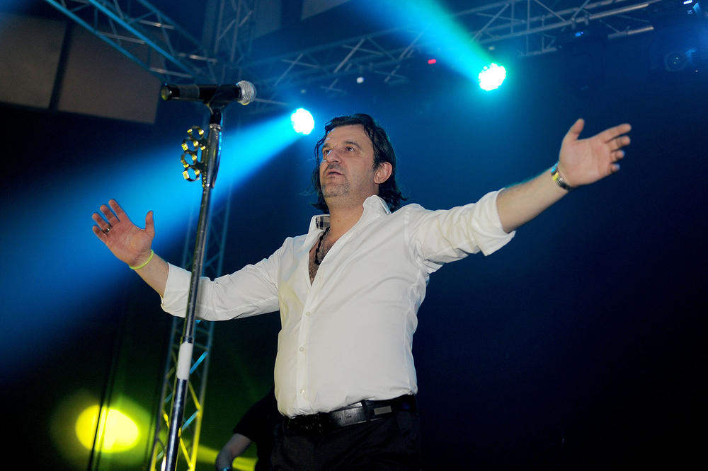 Ima se, može se: Kada čujete koliko je para Lukas iskeširao za letovanje...neće vam biti dobro!