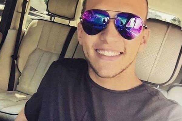 Veljko u krevetu sa novom cicom: Maša će posle ovoga odlepiti! (FOTO)