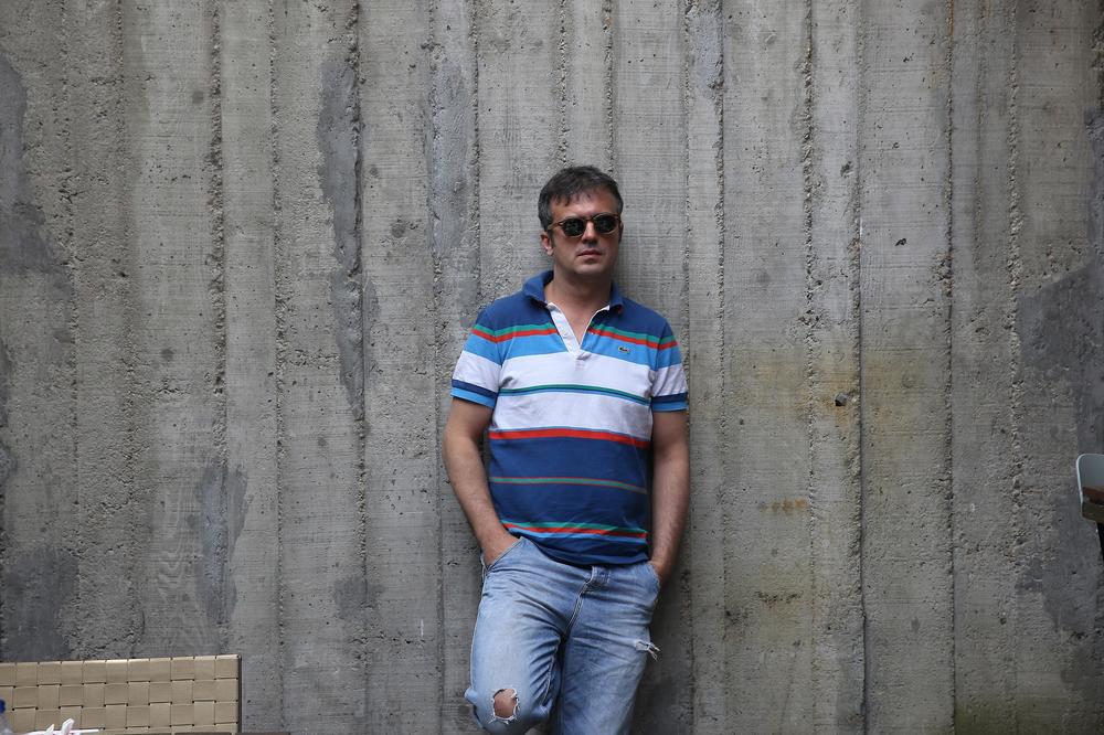 TREBALO JE DA NOVINARKU NAZOVEM USTAŠKOM KURVOM! Sergej Trifunović nastavio sa BRUTALNIM NAPADIMA!