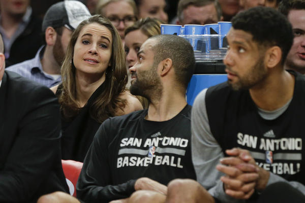 Kraj jedne ere: Emotivni oproštaj Parkera od svog omiljenog saigrača! (VIDEO)