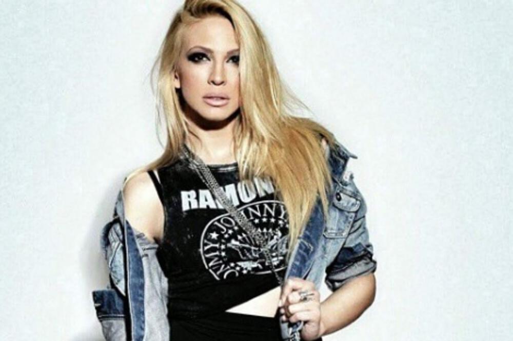 Konačno ga pokazala: Milica Todorović okačila prvi selfi sa dečkom! (FOTO)