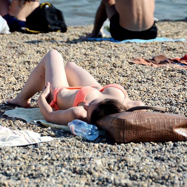 DUŠICA OTIŠLA NA NUDISTIČKU PLAŽU NA ADI CIGANLIJI I ZA 10 MINUTA DOŽIVELA NEVIĐENU SRAMOTU: Čula je poznati glas