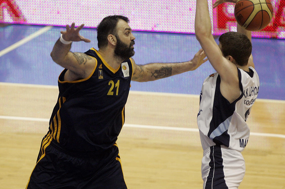 Pravo u srce svakog Grobara! Reči Ratka Varde pogađaju u centar, zbog njih se sramiti svi košarkaši Partizana! (FOTO)