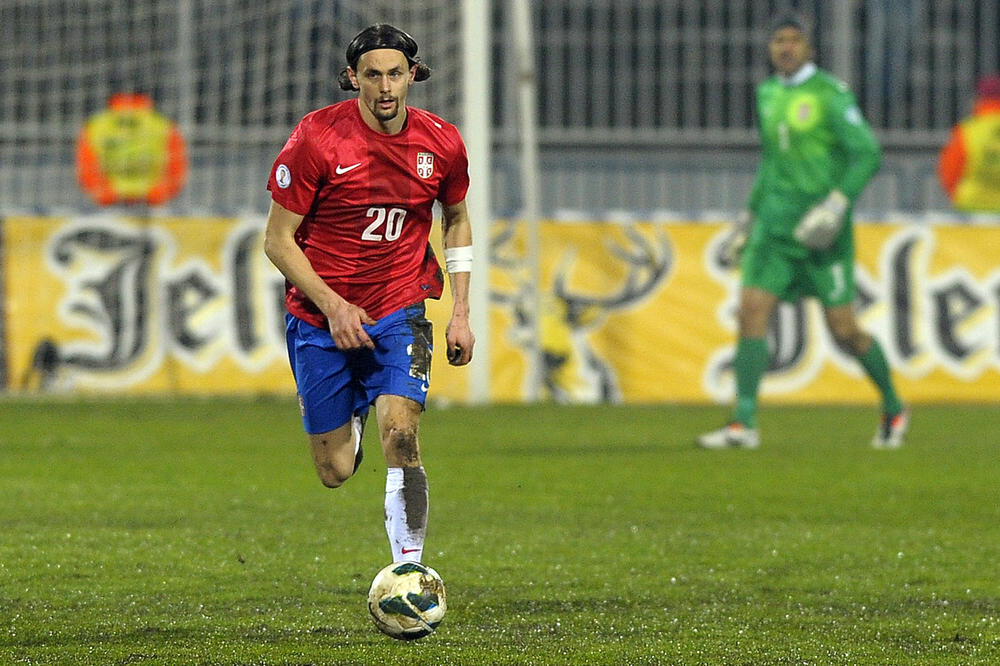 Subotić nije hteo da igra za Srbiju i to mu je sada ogroman problem! (FOTO)