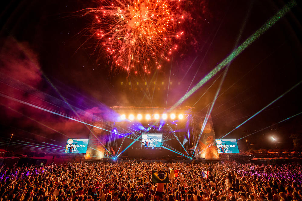 Magija u Budvi: Skrillex pred 33.000 ljudi na Jazu (VIDEO)