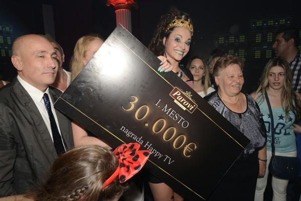 Ružica slavi pobedu u Parovima, a za paćenike i bednike ima samo jednu poruku! (FOTO)