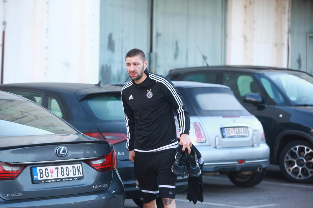 Bandalovski odstranjen iz tima zbog ponašanja protiv Zaglebja!