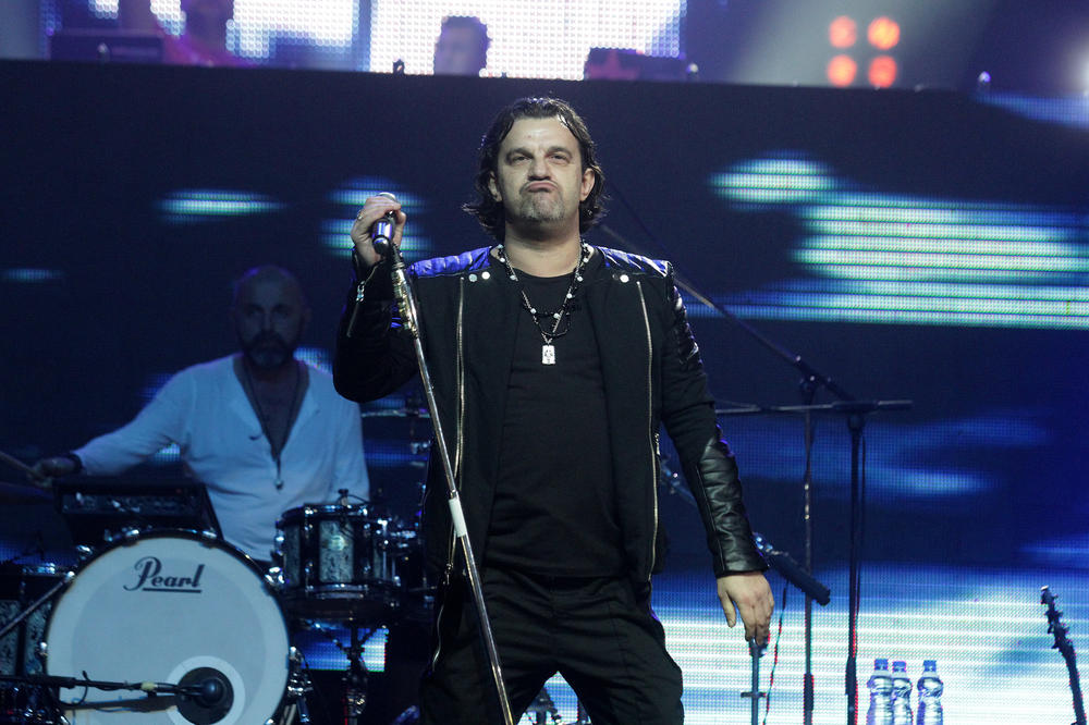 Neće vam pasti napamet da startujete Lukasovu ženu kad čujete šta bi vam on uradio! (FOTO) (VIDEO)