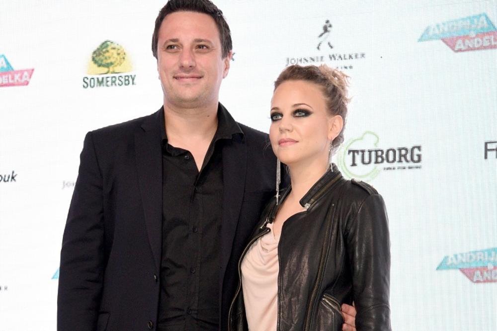 POSEBNA LJUBAV: Devojka Andrije Miloševića OZVANIČILA u crkvi VEZU s ovim GLUMCEM (FOTO)