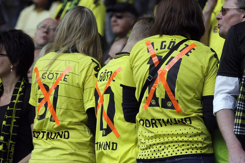 Izdajnik se pokajao i vratio kući: Kako li će ga prihvatiti Žuti zid? (FOTO)