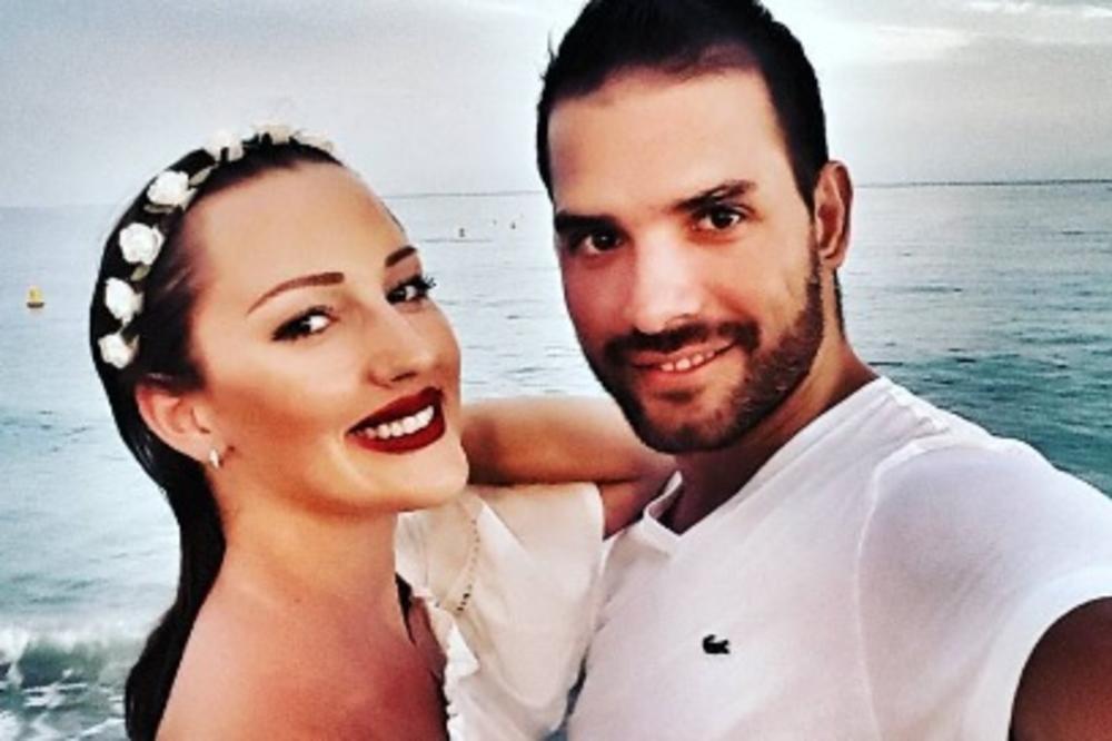 (VIDEO) NE STIDE SE NIKOGA: Prijovićka i Filip podelili VRELI snimak gde JAVNO RAZMENJUJU NEŽNOSTI!