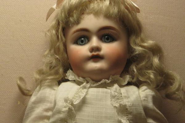 Samo što dalje od Zagreba: Prodaje ukletu lutku, a ceo region se smrzao kad je pročitao oglas (FOTO)