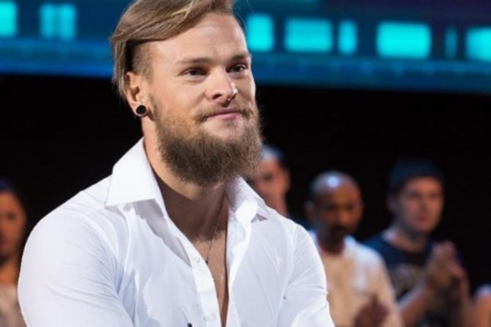 Odlepićete kada vidite kakvu je cicu smuvao pobednik VB! Još bolja od Tine Šegetin! (FOTO)