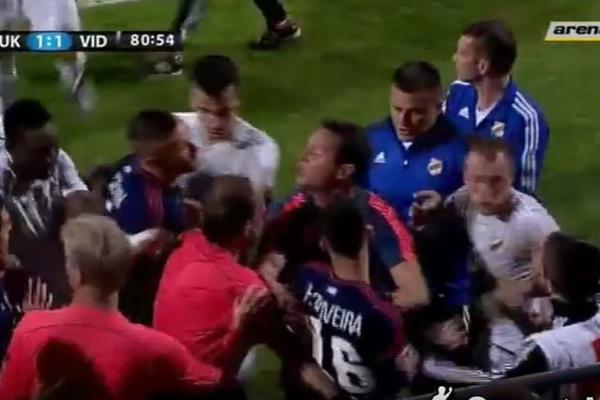 Frka na Brdu: Jedva sprečena opšta tuča igrača Čukaričkog i Videotona! (VIDEO)