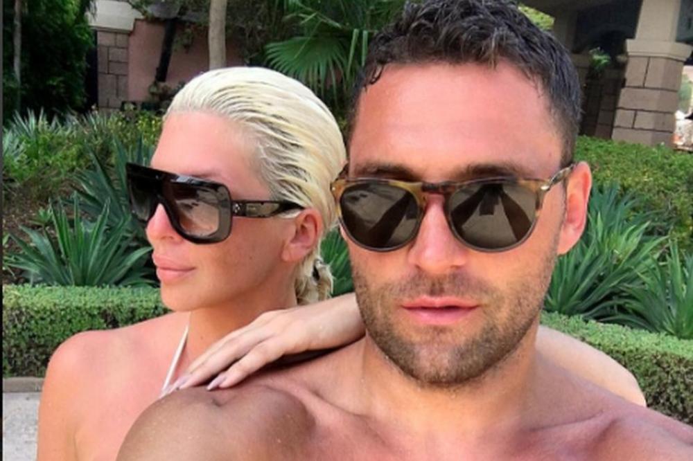 KARLEUŠA JE TADA OBJAVILA FOTKU SA DUŠKOM, PA SE BRŽE BOLJE POKAJALA: A sve zbog OVE DEVOJKE! (FOTO)