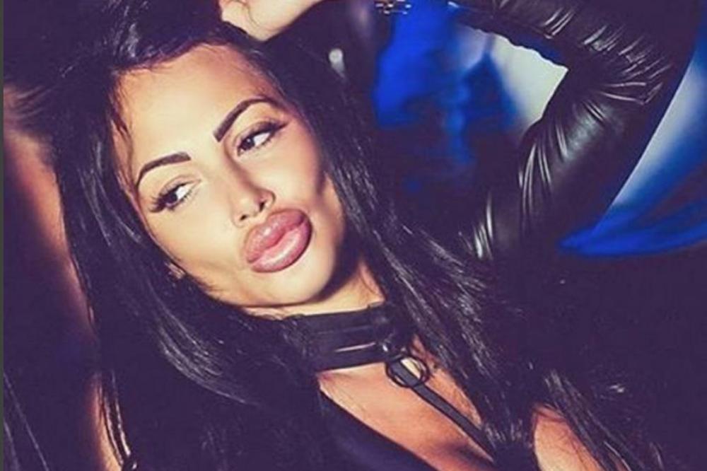 Tamaru novi dečko iznenadio na aerodromu: Prvo je bila sa matorcem, a sada je dobila pravu zver! (VIDEO)