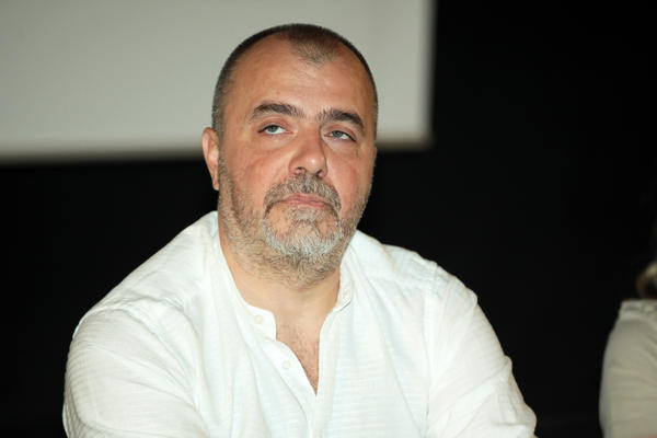 TUŽNE VESTI IZ DOMA NIKOLE KOJE, NEUTEŠAN JE: Oprostio se uz njegovu sliku (FOTO)