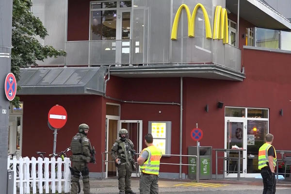 Otkriven plan teroriste iz Minhena: Mamio preko FB ljude u Mek jer su ga zlostavljali 7 godina! (FOTO)