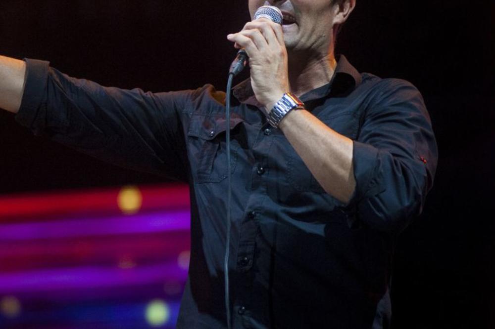 Naš poznati pevač pregazio staricu: Žena ostala da leži u krvi, muzičar u neverici vrištao!