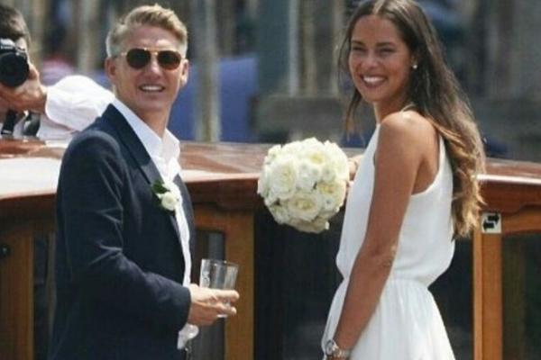 Ljubav ih spaja, račun razdvaja: Svi detalji predbračnog ugovora Ane i Švajnija! (FOTO)