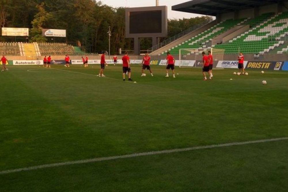 Grofova specijalna taktika pred Ludogorec? U Razgradu strani igrači treniraju odvojeno od domaćih! (FOTO)
