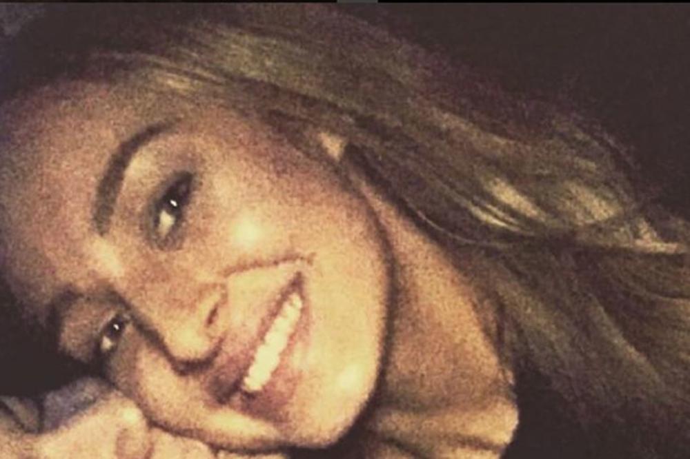 Mašo, plači! Kada vidi sa kim je Luna u strasnom zagrljaju, pući će od muke! (FOTO)