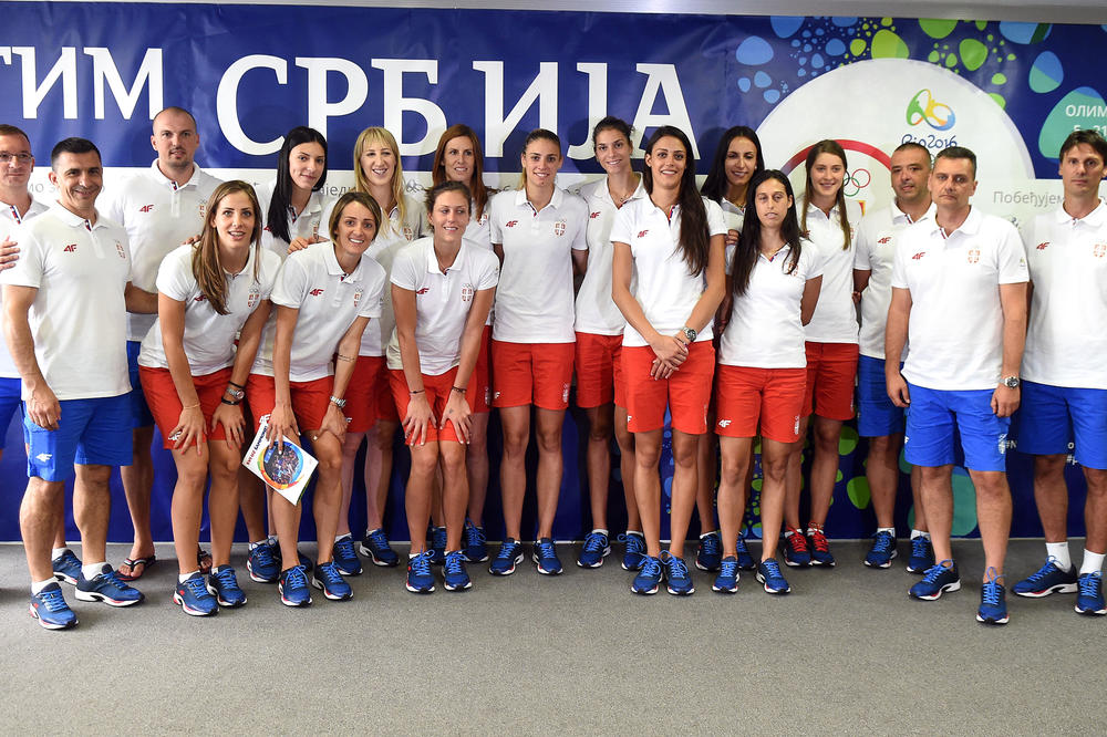 Vreme je da uzmete medalju i na Olimpijskim igrama: Odbojkašice odletele za Rio!