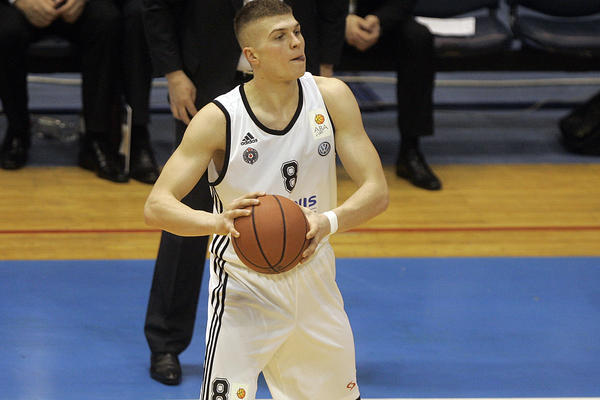 Ljubav prema klubu - dokazana! Edo Murić pokazao koliko voli Partizan! (FOTO) (VIDEO)