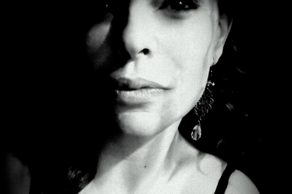 Glumica dobija pretnje i kletve zbog statusa na Fejsu: Ko je to više Srbin od mene? Čime to merite? (FOTO)