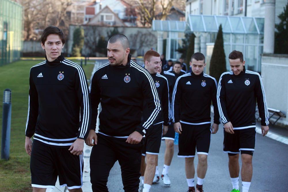 Tako se voli svoj klub: Supertalentovani vezista otišao iz Humske i oprostio dug Partizanu!