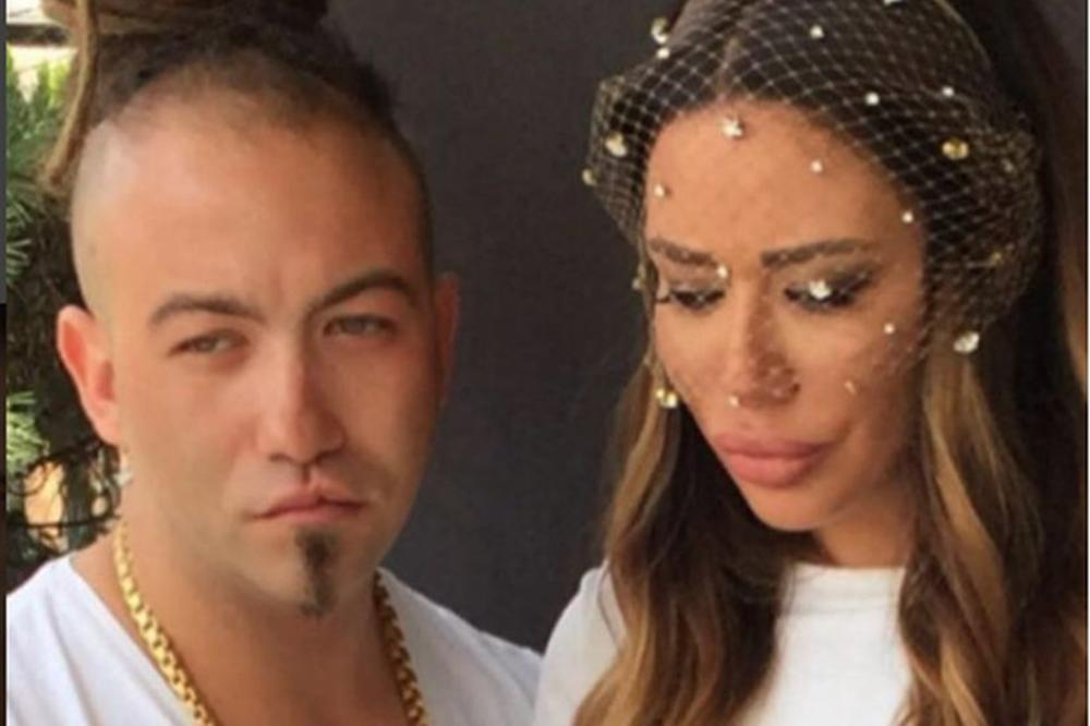 Opaaa, Rasta se otvorio: Ovo je prsten koji je Ana Nikolić dobila od svog izabranika! (VIDEO)