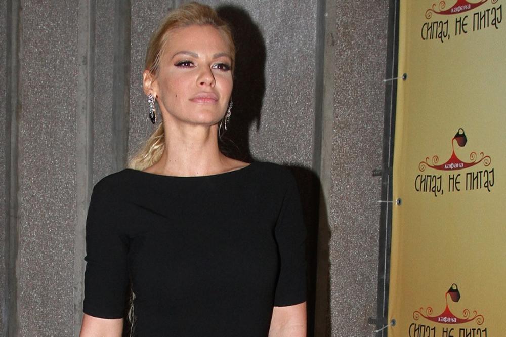 Briznula u plač usred emisije! Nataša jeca i roni krokodilske suze, a razlog za to je... (VIDEO)