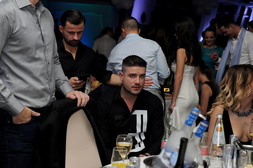 Prope*erisao si se: Nakon ovih prozivki, MC Stojan više nikad neće da se bahati po FB! (FOTO) (VIDEO)