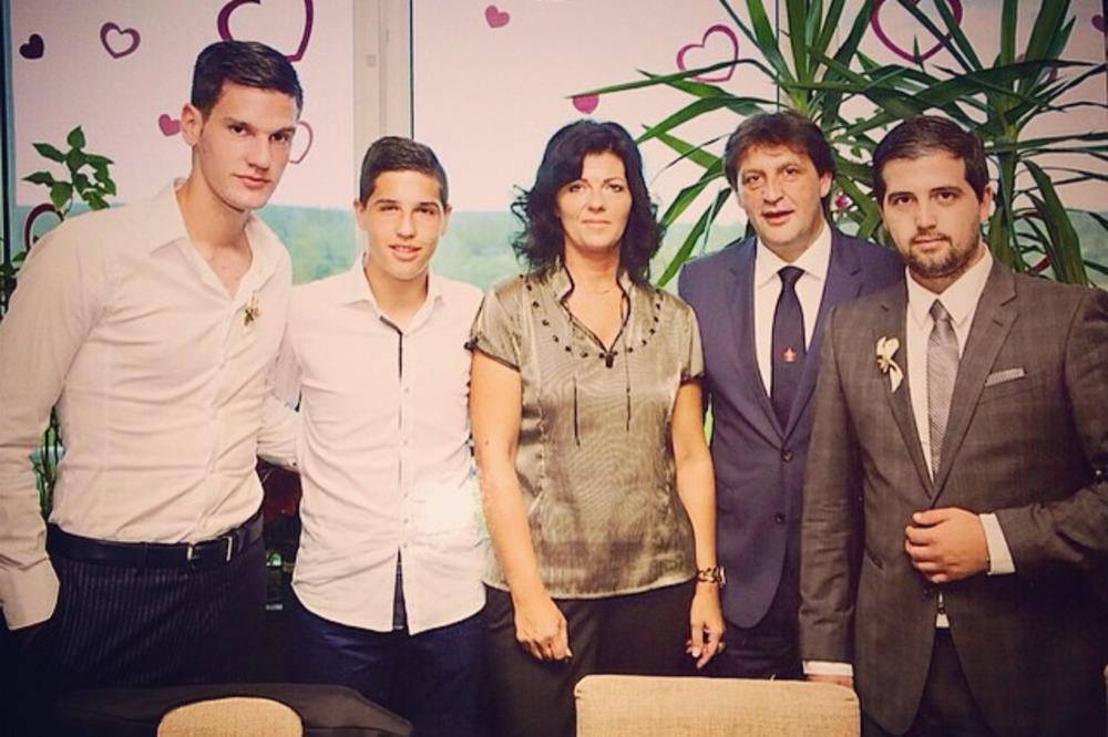 Kad Gašić ženi naslednika: Evo koliko novca daje za svadbu kakvu Kruševac nije video! (FOTO)