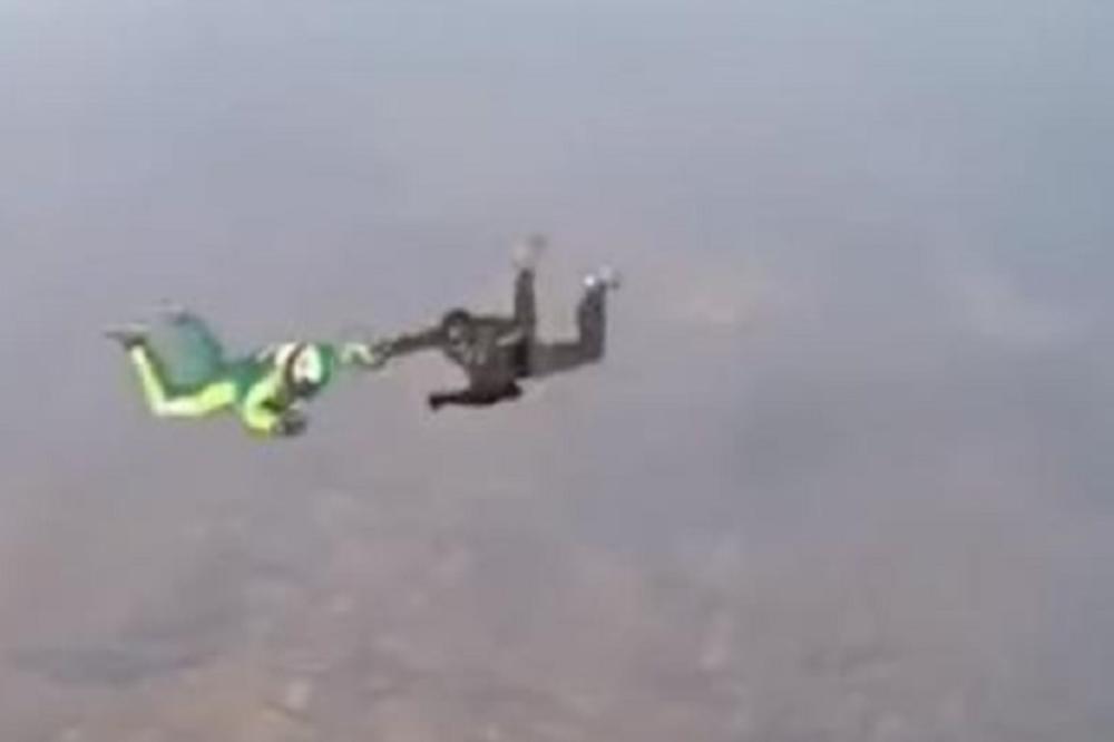 Skočio sa skoro 7.000 m bez padobrana i ostao živ! (VIDEO)