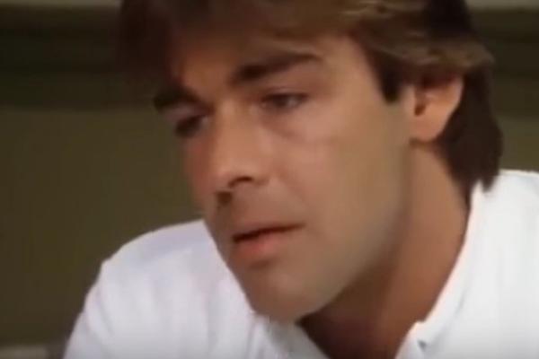 Doktor Udo Brinkman iz Klinike Švarcvald raspaljivao je žensku maštu, a sad je pravi čičica! (VIDEO)