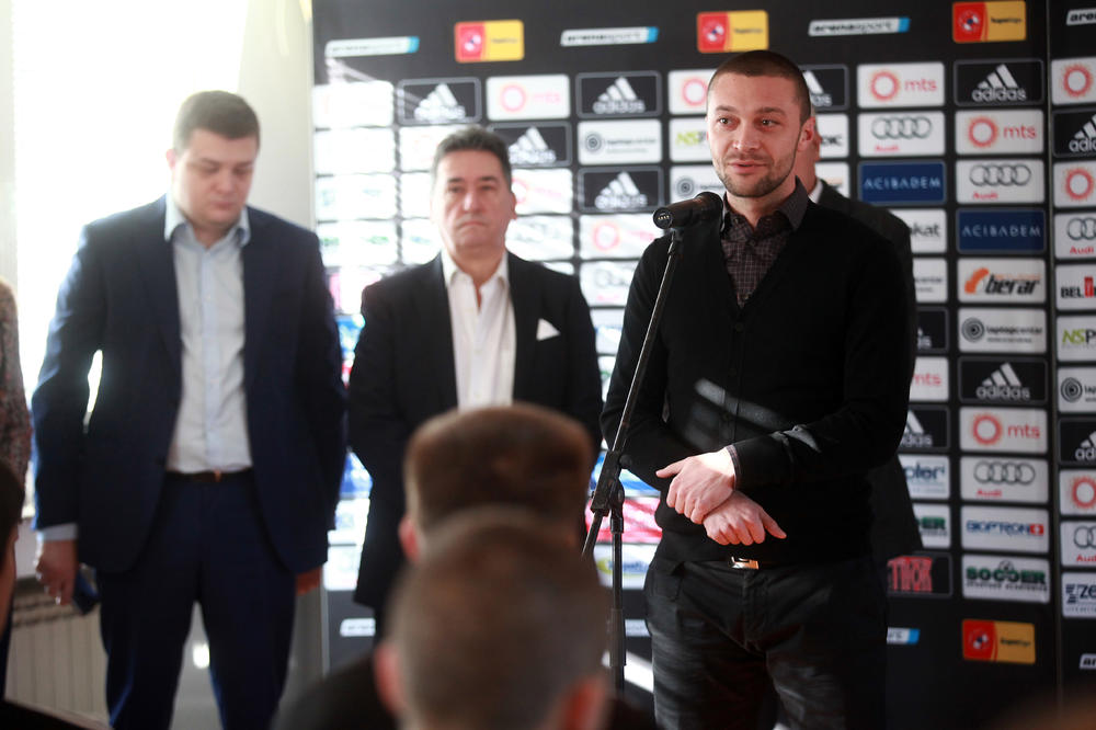 Partizan u sredu ujutru dobija novog trenera!