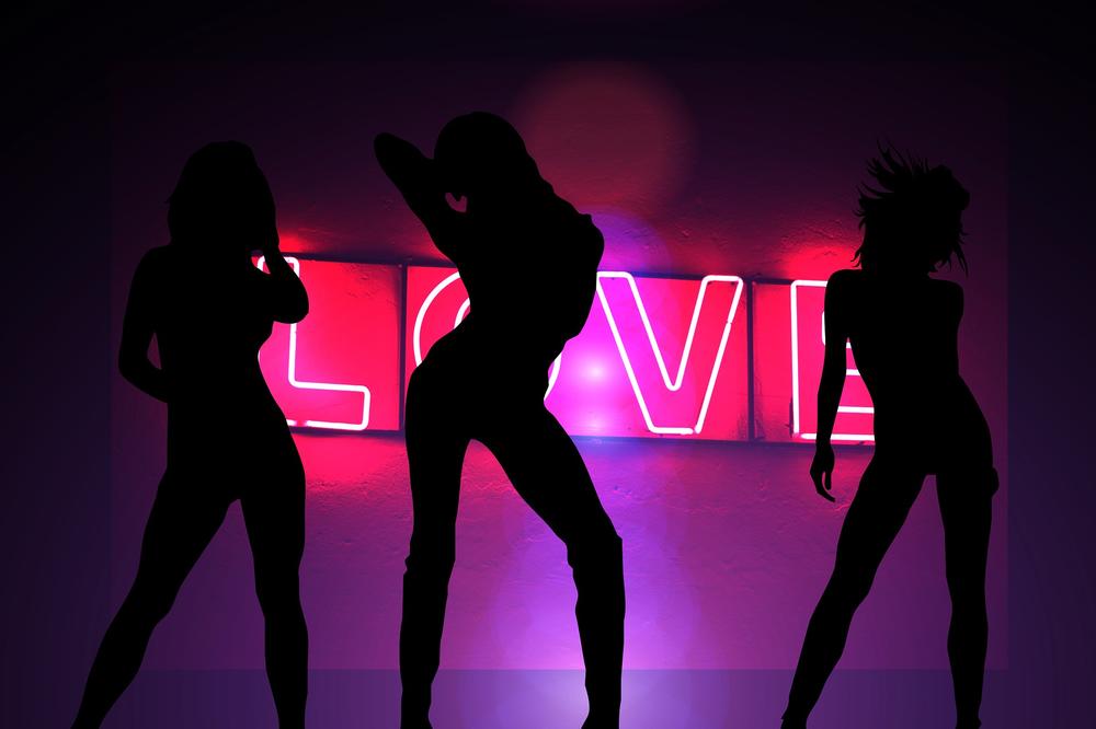 KO DOĐE NA UTAKMICU IDE I U STRIPTIZ KLUB: Sjajan marketinški potez fudbalskog kluba obradovao navijače!