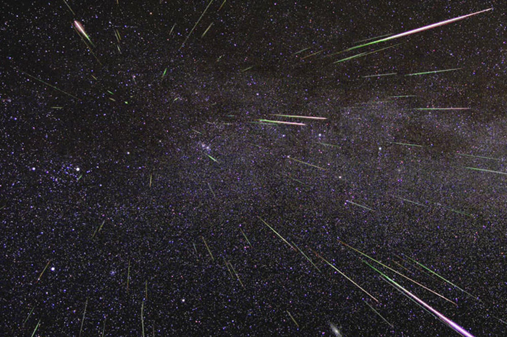 Glave gore, pogled u nebo: Čeka nas nezaboravna kiša meteora! (GIF) (VIDEO)