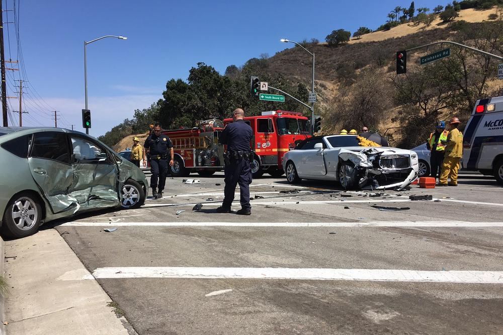 Kardašijanka uništila auto od 250.000$, hitno prebačena u bolnicu!