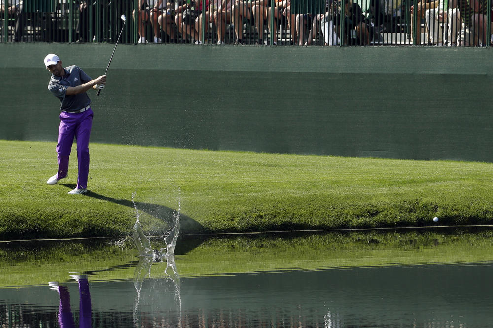 HOROR! Kuda ide ovaj svet? Legenda golfa ubila majku! (FOTO)