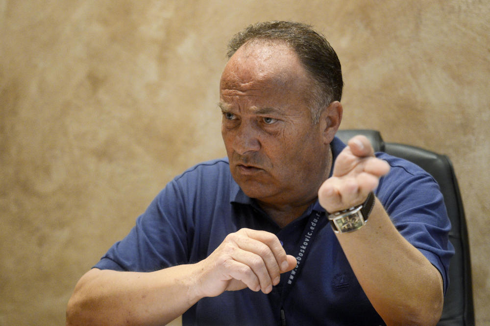 Šarčević: Nema para za dva strana jezika u prvom razredu!