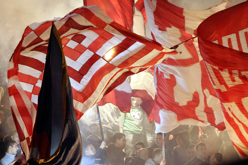 SRPSKI FUDBALSKI NOMAD! Bivši igrač Crvene zvezde potpisao za 19. klub u karijeri! (VIDEO)