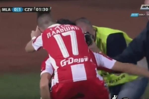 Kad atomski mrav eksplodira za 85 sekundi, onda Vijeira samo mune loptu u mrežu! (VIDEO)